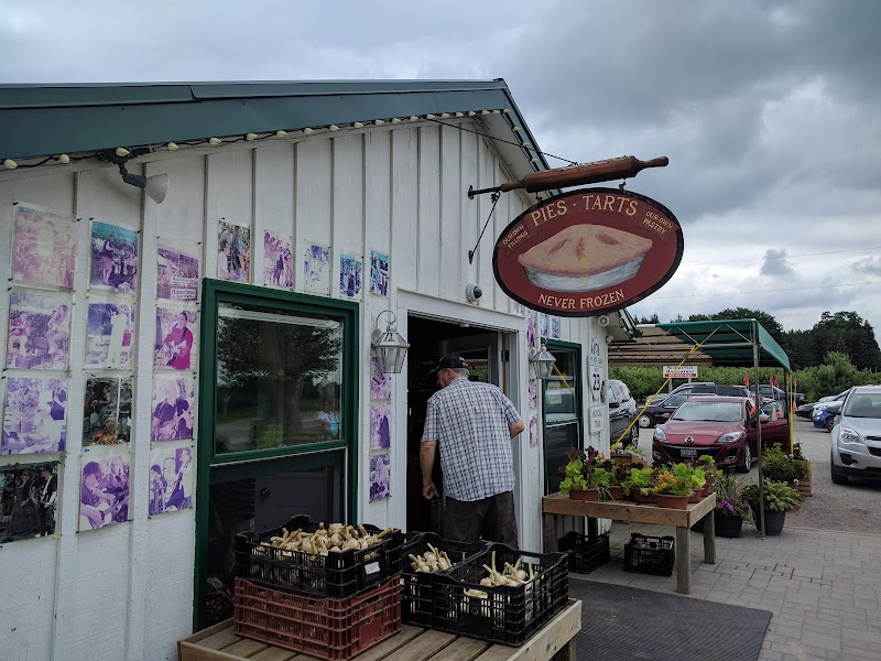 Hy-Hope Farm (country store, bakery & golf)